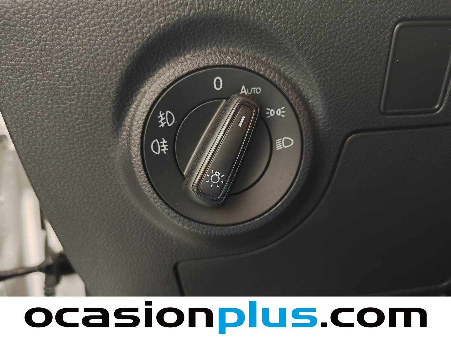 Foto Seat Ibiza SEAT Ibiza 1.0 MPI S&S Style XL (80 CV)