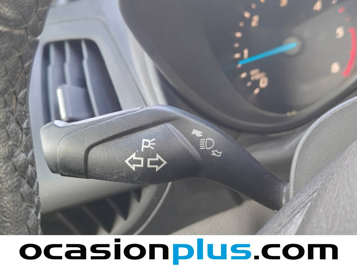 Ford Grand Tourneo Connect FORD Grand Tourneo Connect 1.5 TDCi 100cv Titanium de ocasión