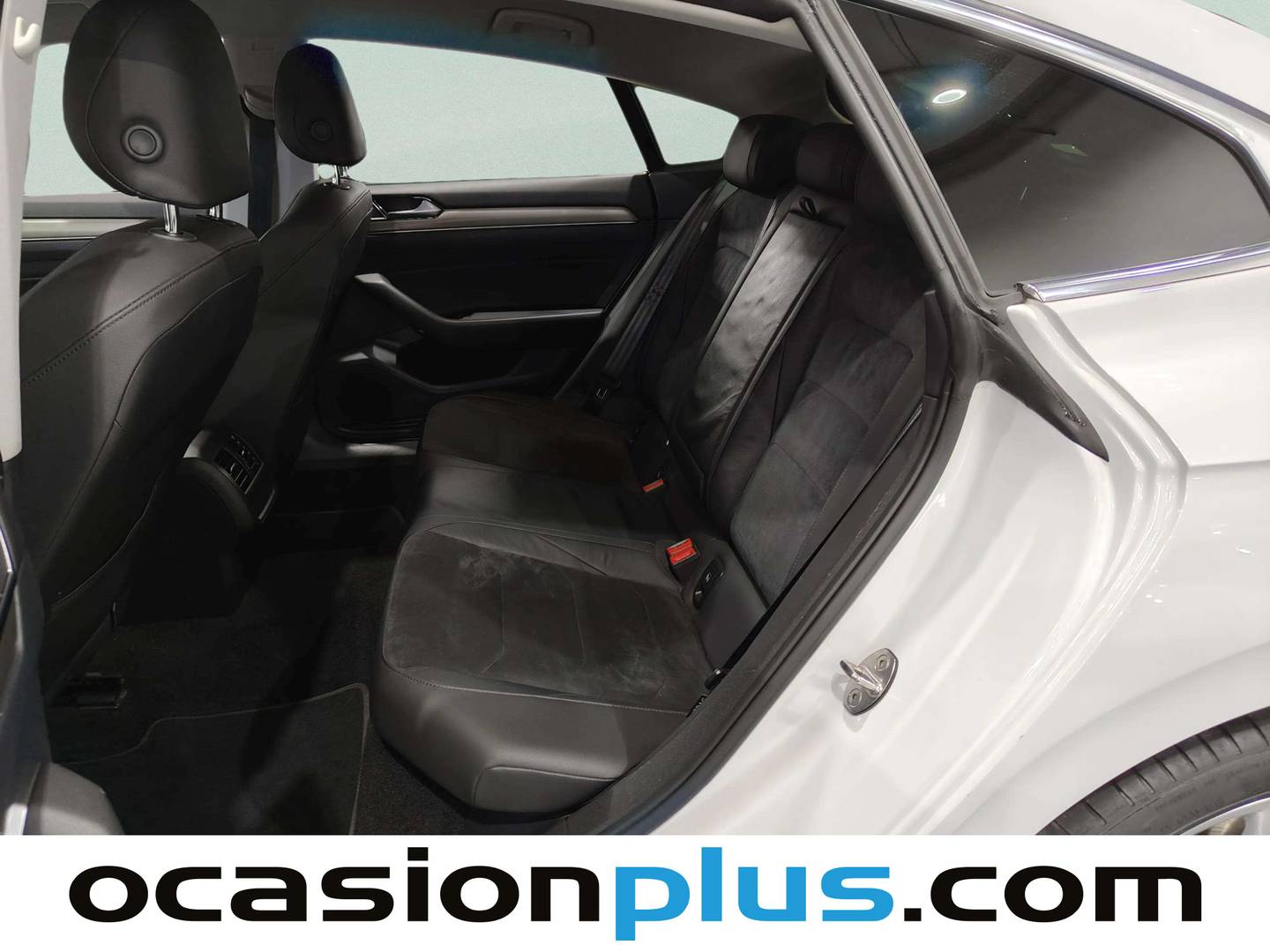 Foto asientos traseros Volkswagen Arteon Volkswagen Arteon Elegance 2.0 TDI (240 CV) DSG