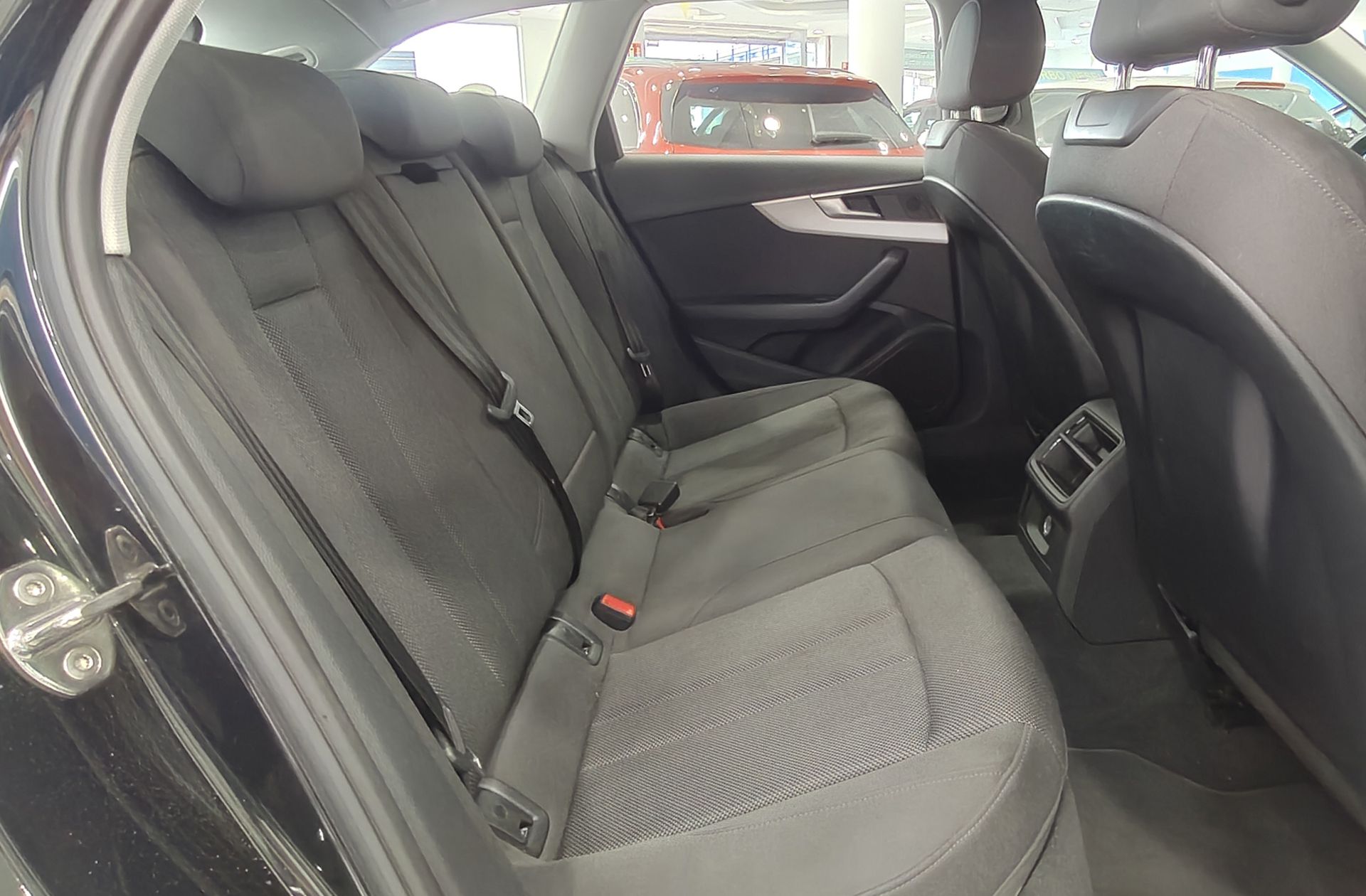Audi A4 Avant Advanced 35 TFSI S tronic - foto 17