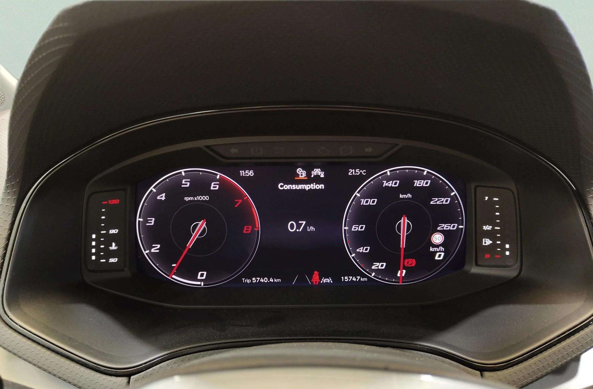 SEAT Arona 1.0 TSI FR - foto 24