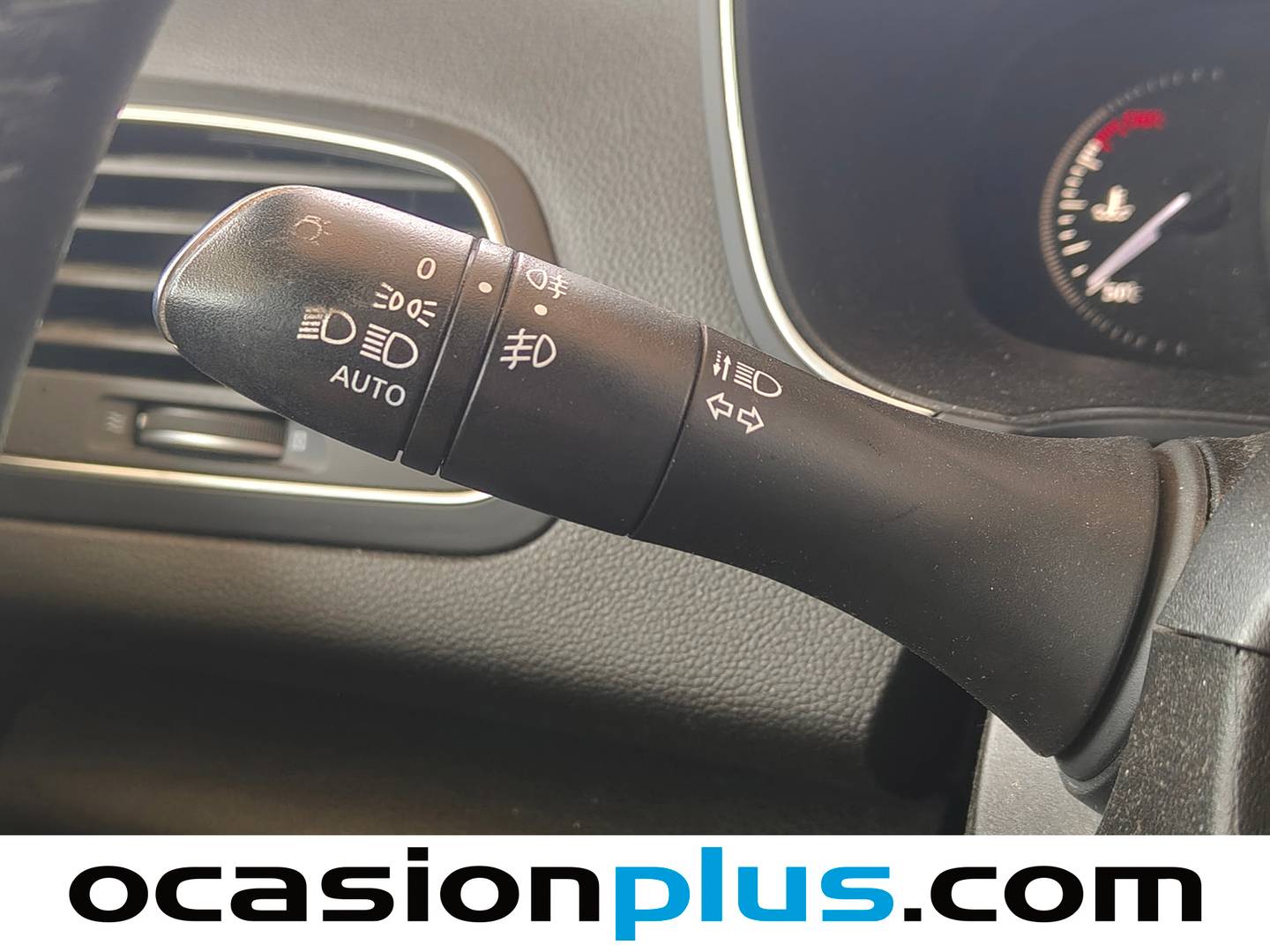 Equipamiento del Renault Mégane Renault Megane Sport Tourer Limited Energy TCe (130 CV)