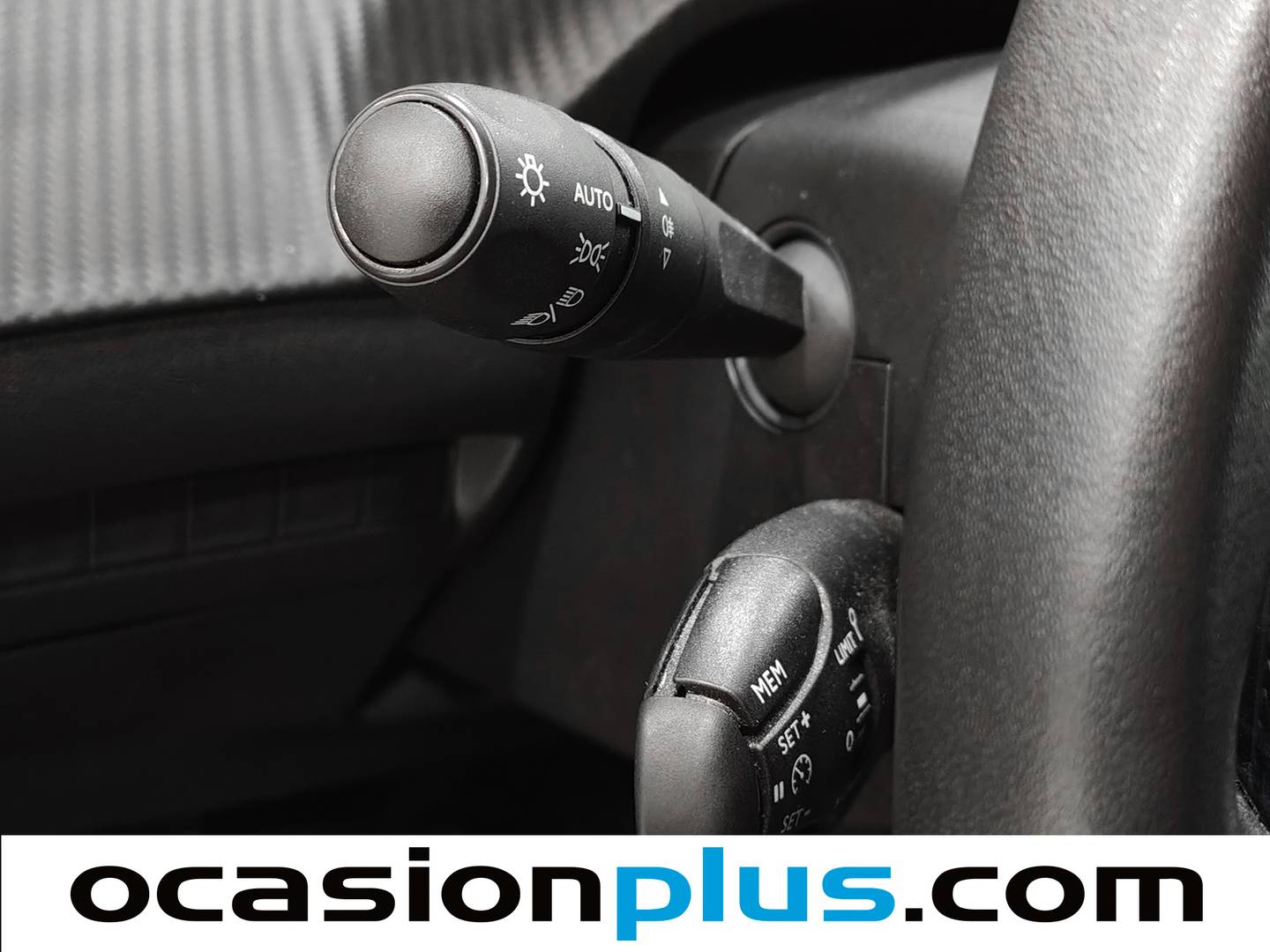 Foto Peugeot 2008 Peugeot 2008 PureTech 100 S&S Allure  (100 CV)