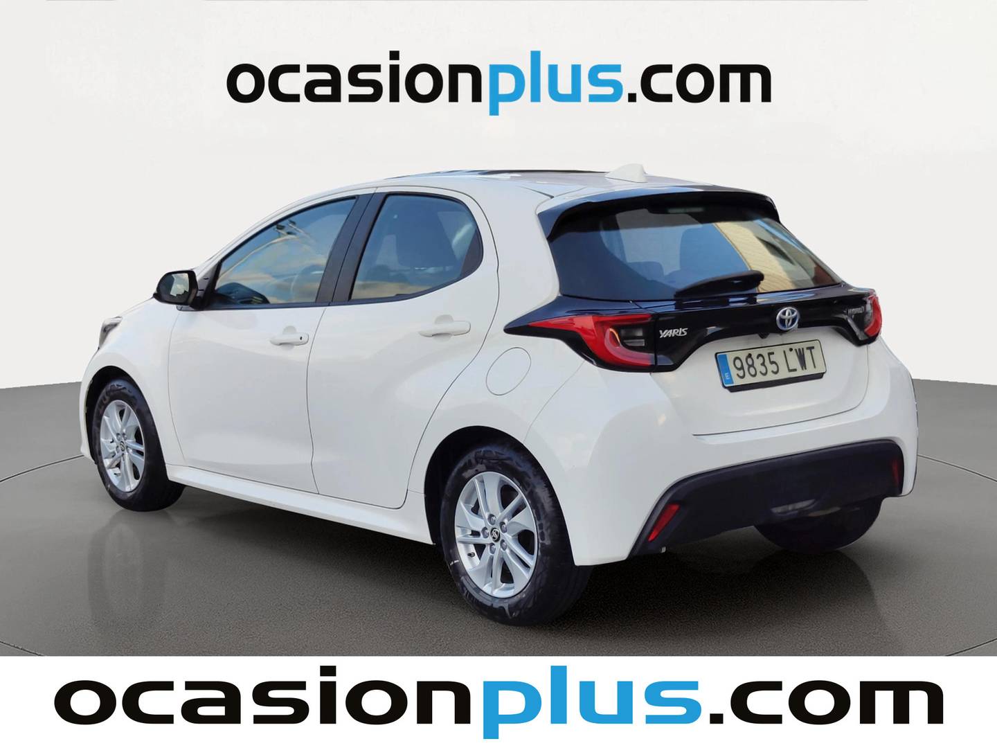 Foto trasera Toyota Yaris Toyota Yaris 120H Active Tech (116 CV) izquierda
