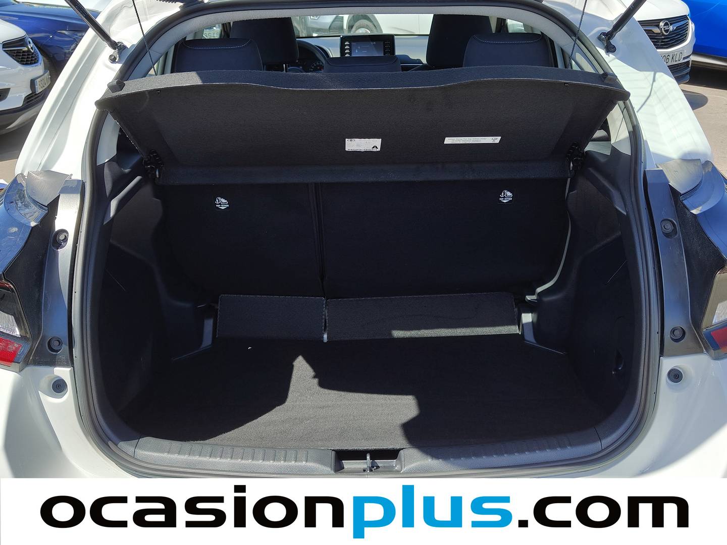 Fotos maletero Toyota Yaris Toyota Yaris 120H Business Plus (116 CV)