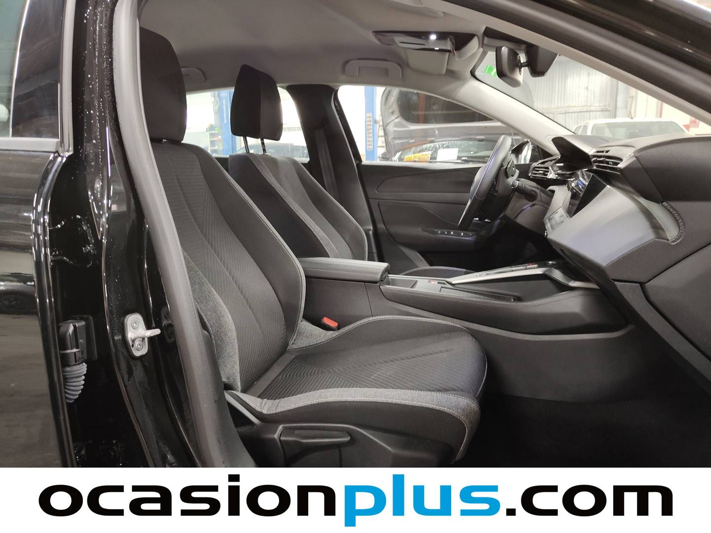 Peugeot 308 Peugeot 308 PureTech 130 S&S Active EAT8 (130 CV) automático