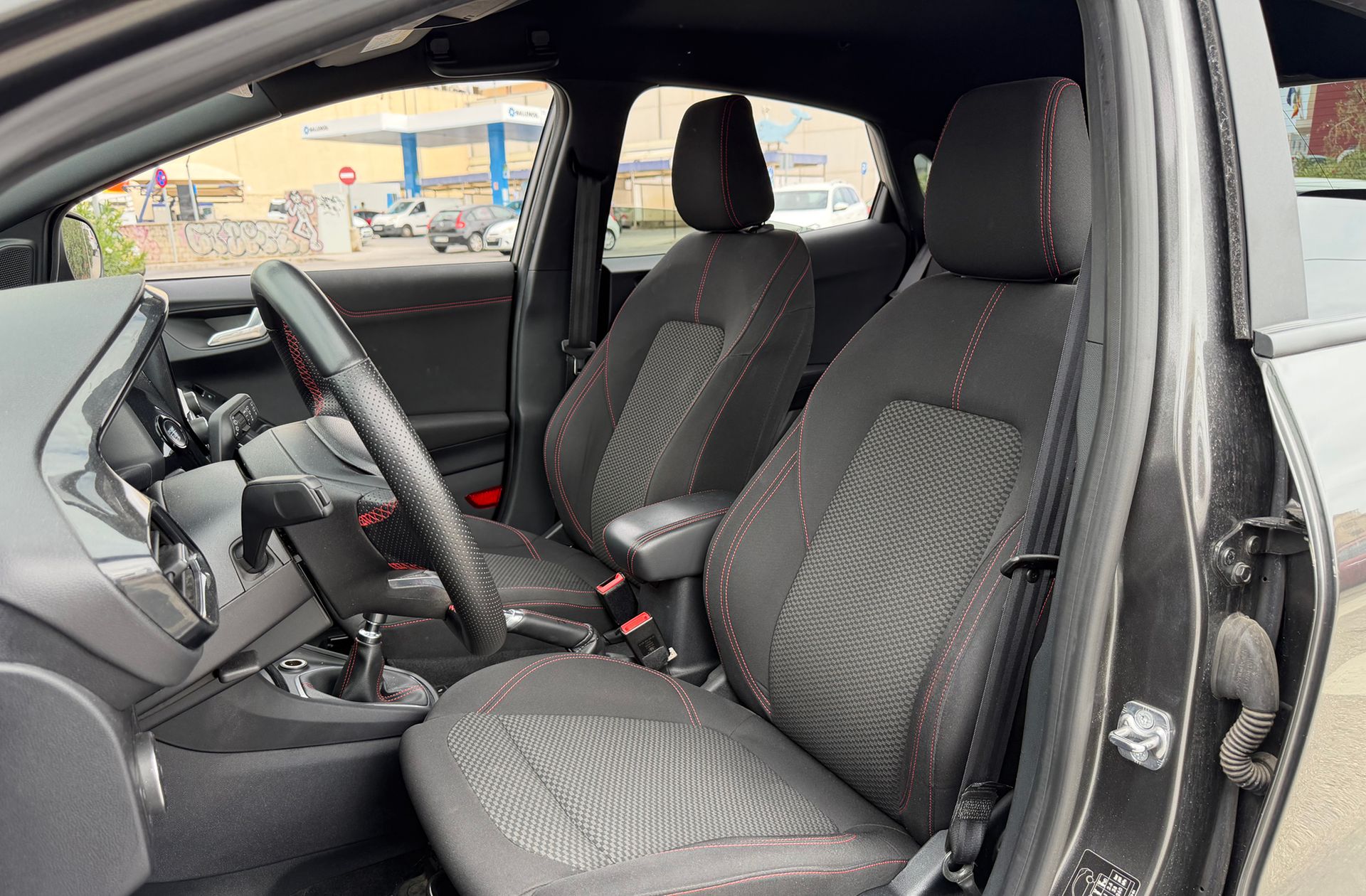 Ford Puma 1.0 EcoBoost MHEV ST-Line Design - foto 12