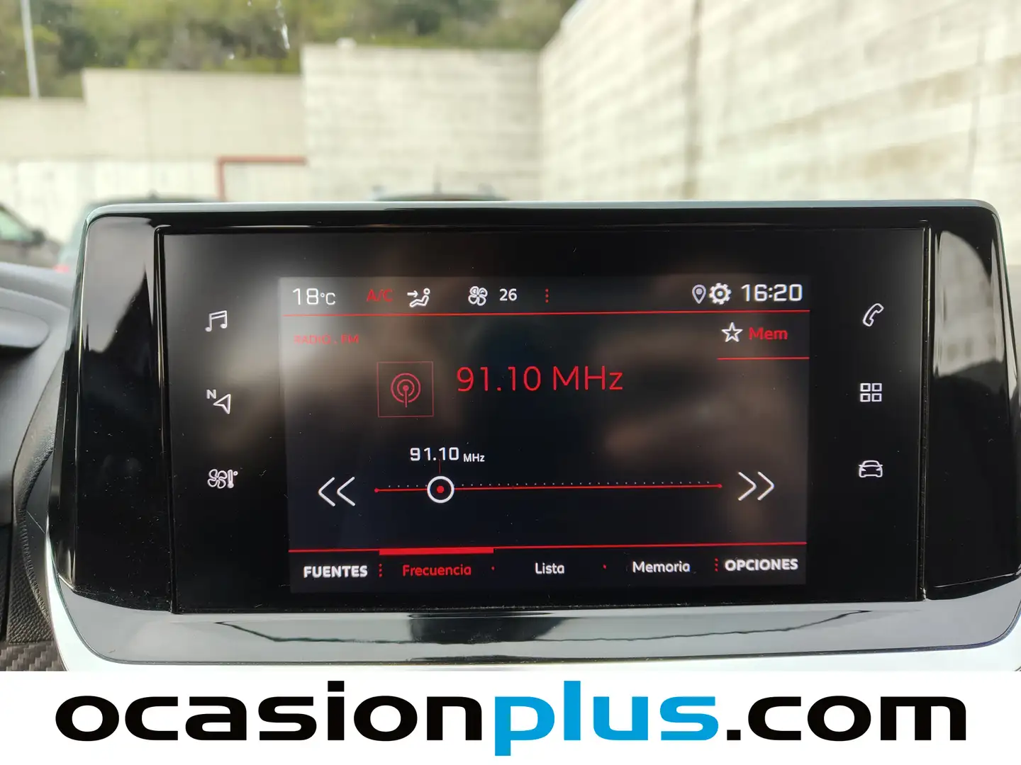 Foto Peugeot 2008 Peugeot 2008 PureTech 130 S&S Allure Pack (130 CV)