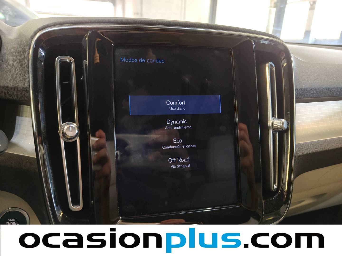 Paquetes del Volvo XC40 Volvo XC40 D3 Business Plus Auto (150 CV)