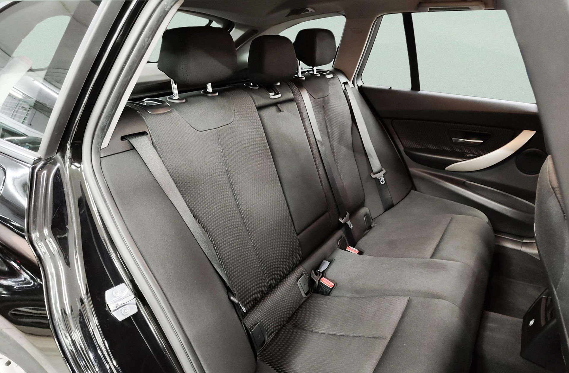 BMW Serie 3 320d Touring - foto 23