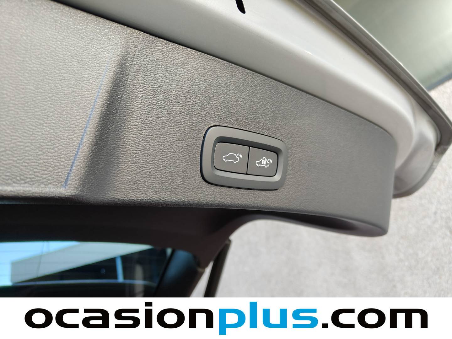 Acabados Volvo XC40 Volvo XC40 B3 G Core Auto (163 CV)