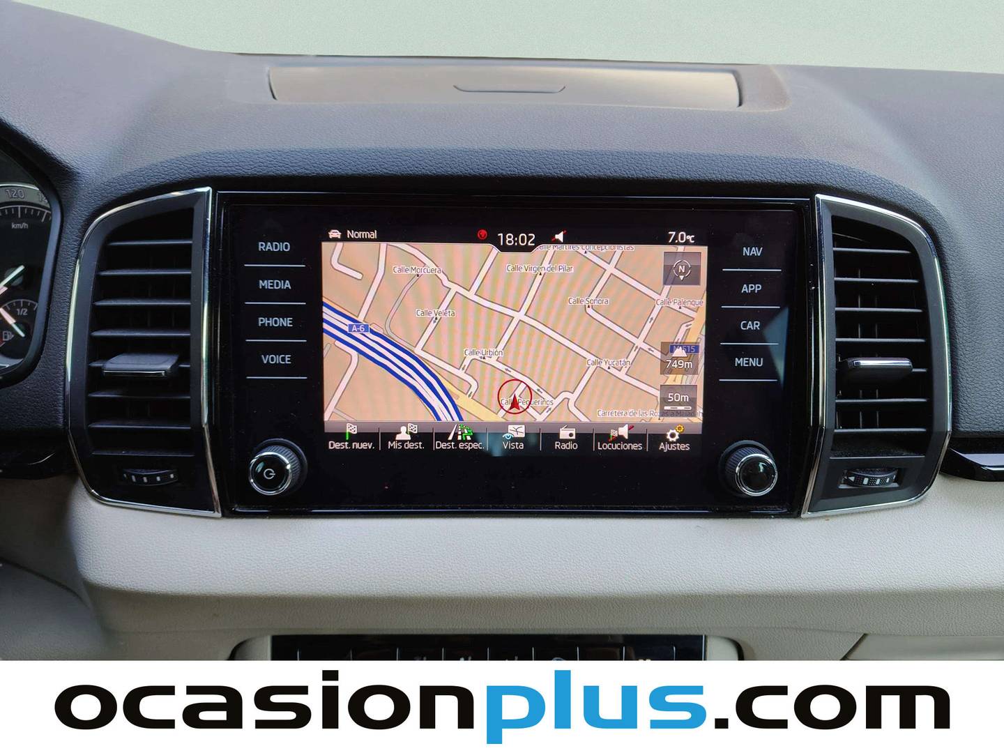 Foto Skoda Karoq Skoda Karoq 1.5 TSI ACT Style (150 CV)