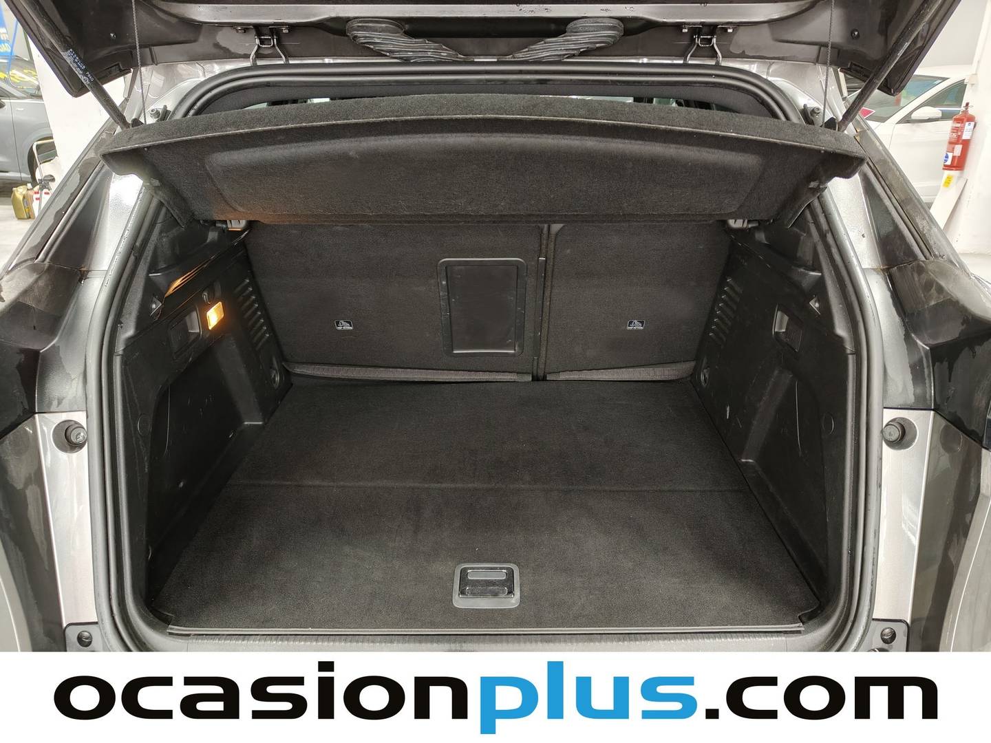 Foto Peugeot 3008 Hybrid Peugeot 3008 Hybrid 300 Allure Pack e-EAT8 (300 CV)