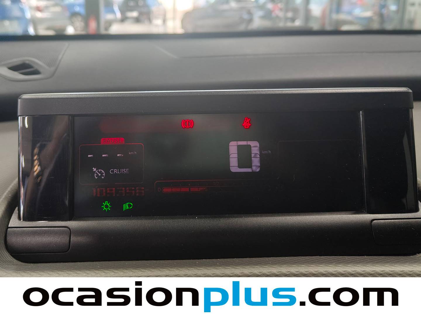 Equipamiento del Citroën C4 Cactus Citroën C4 Cactus PureTech 82 Feel (82 CV)