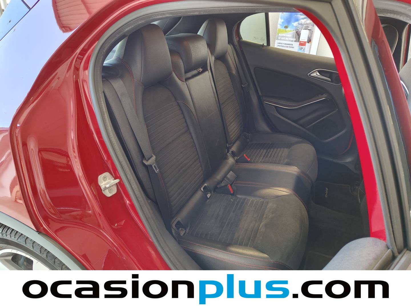 Foto asientos traseros Mercedes GLA Mercedes GLA GLA 220 CDI Urban 4Matic Pack AMG  (170 CV)