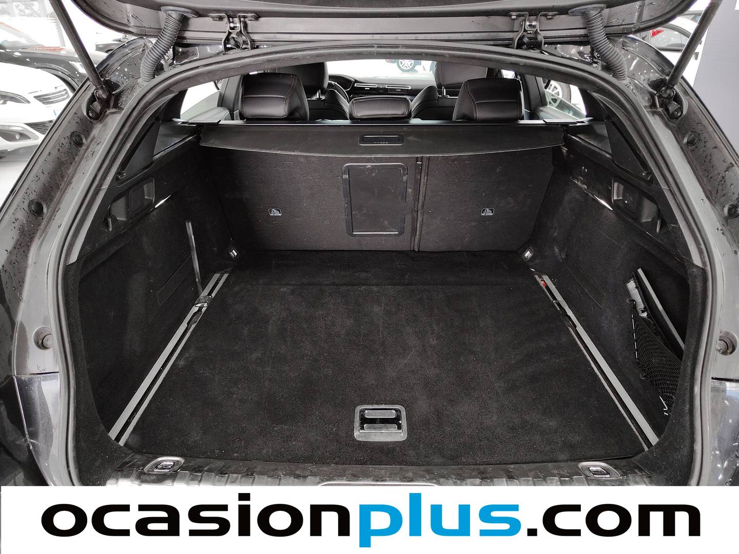 Foto Peugeot 508 Peugeot 508 SW BlueHDi 130 S&S GT EAT8 (130 CV)