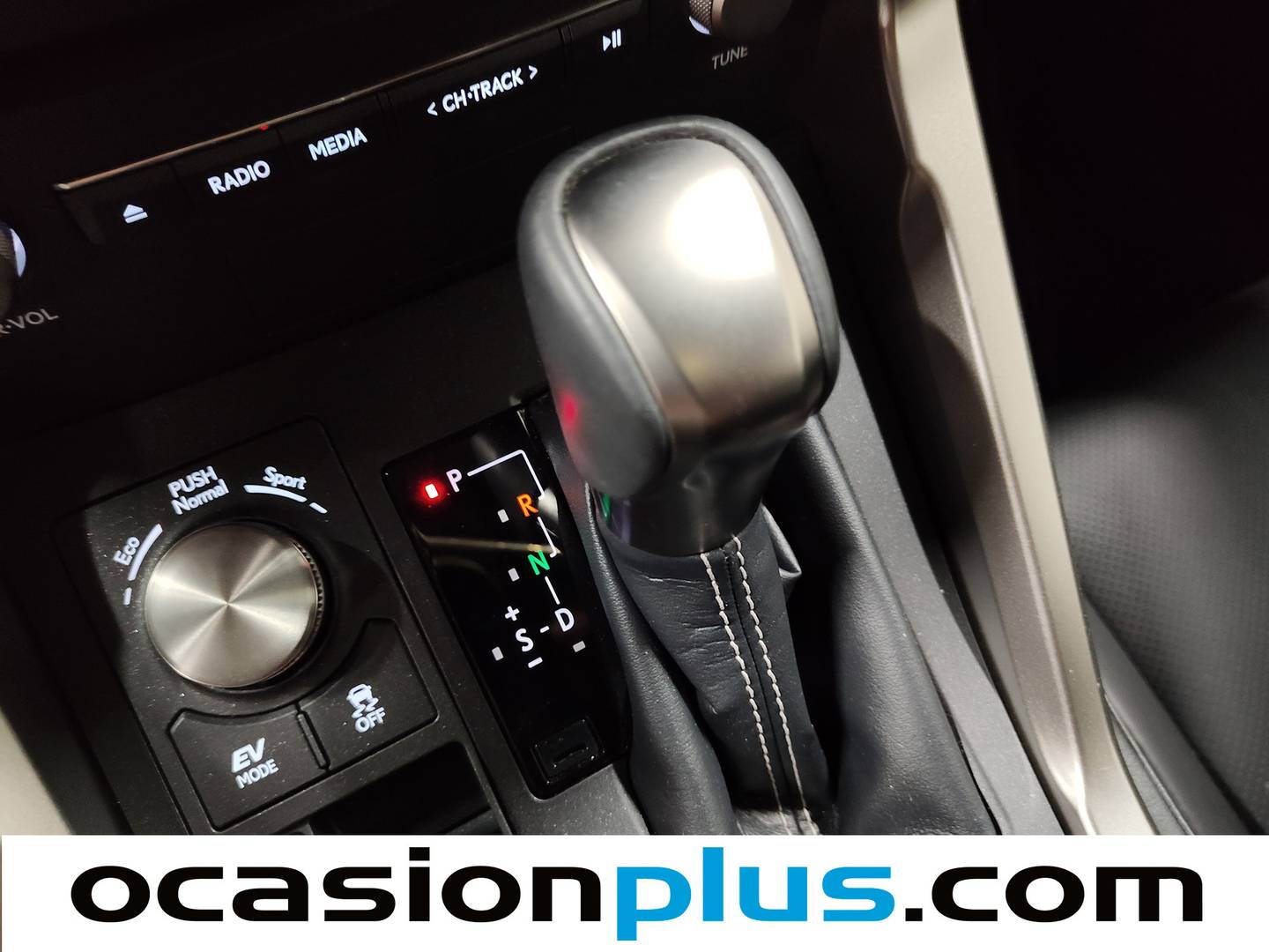 Lexus NX Lexus NX NX 300h Luxury 4WD (197 CV) de segunda mano
