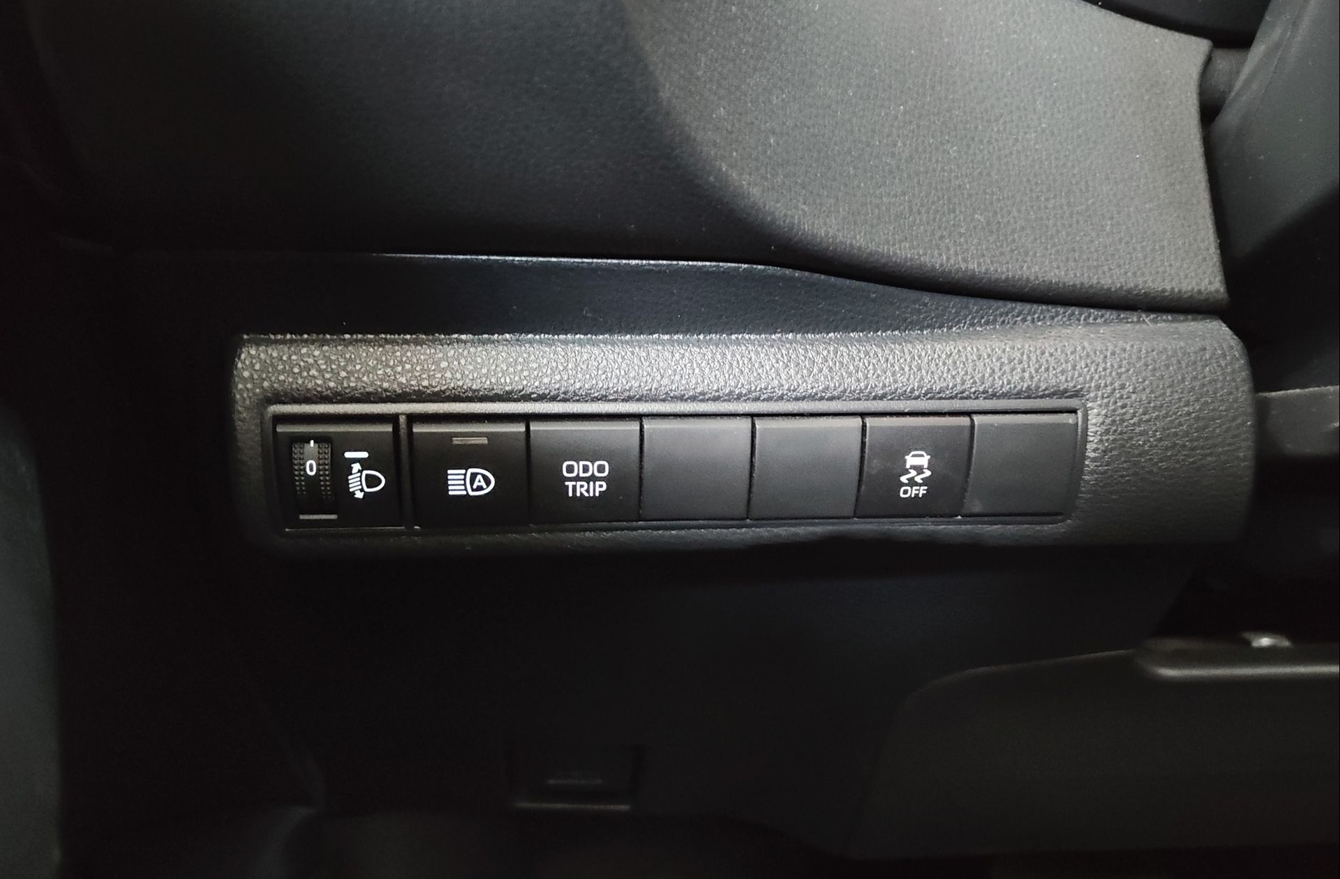 Toyota Corolla 140H Active Plus - foto 22
