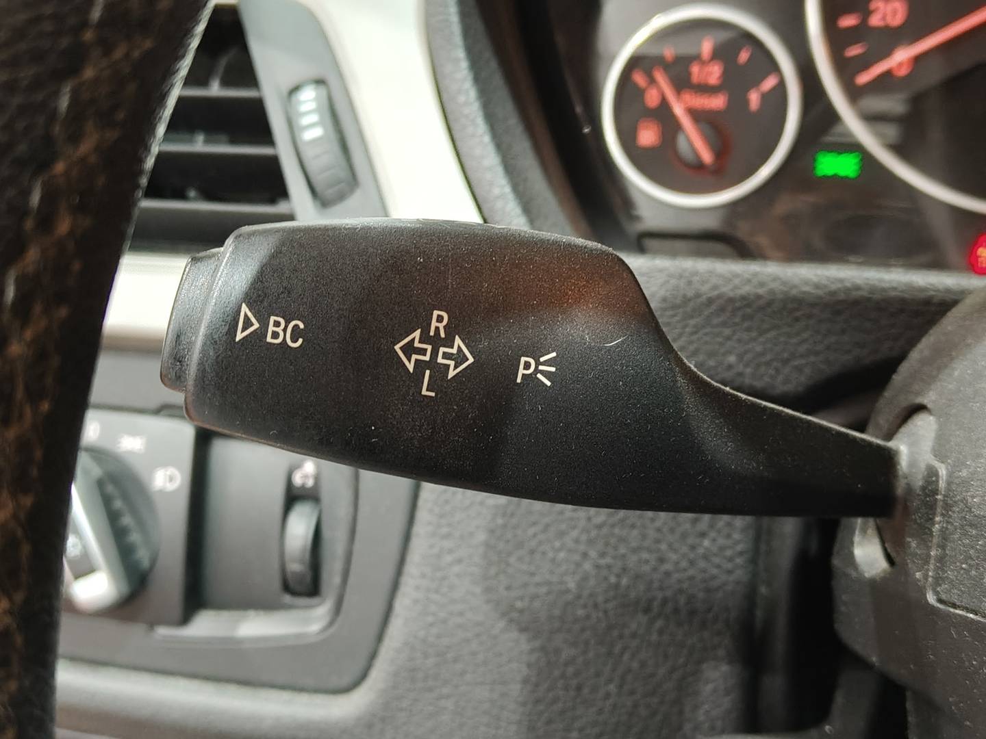 Foto BMW Serie 3 BMW Serie 3 318d (143 CV)