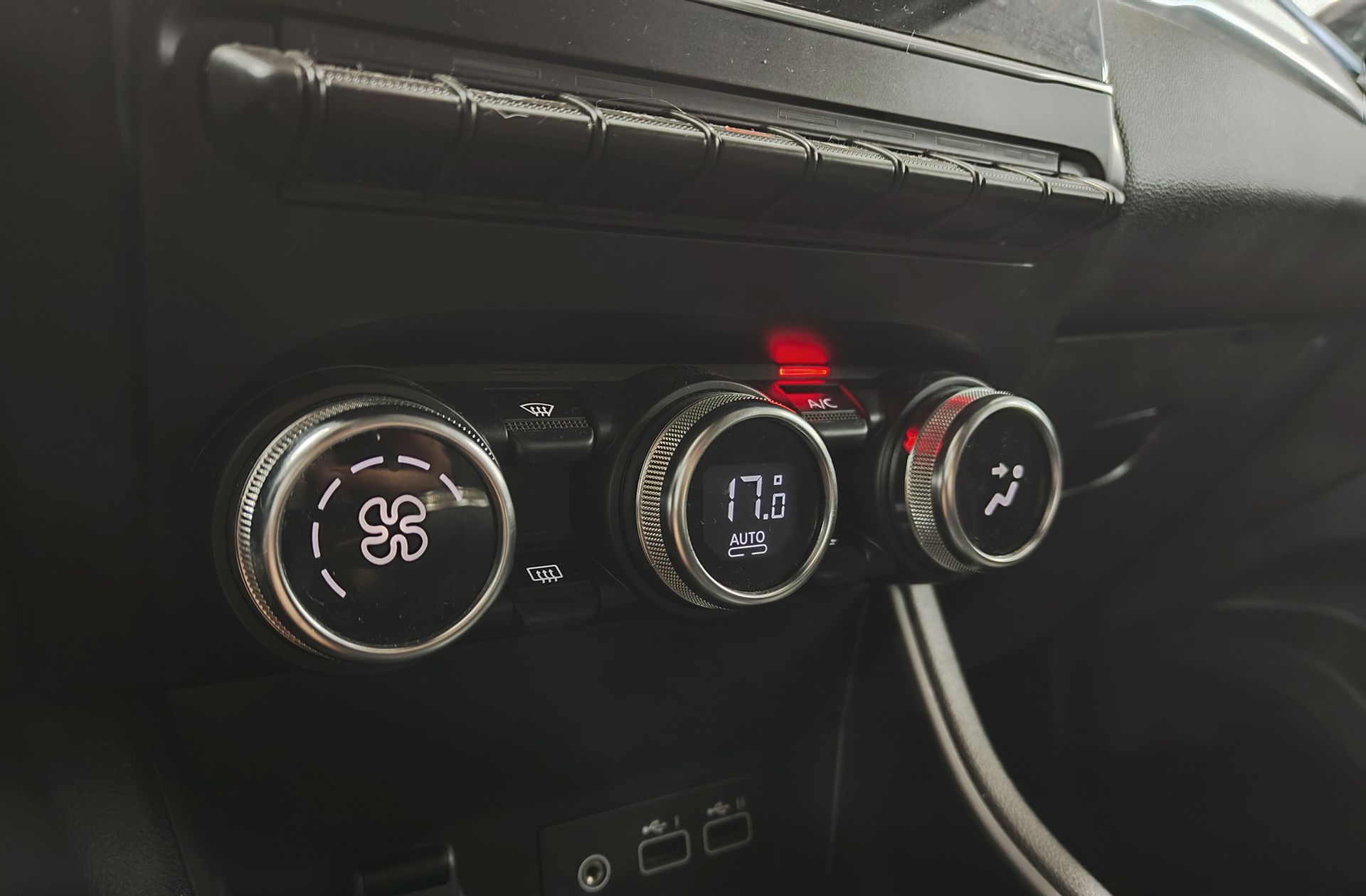 Renault Captur Techno TCe - foto 32