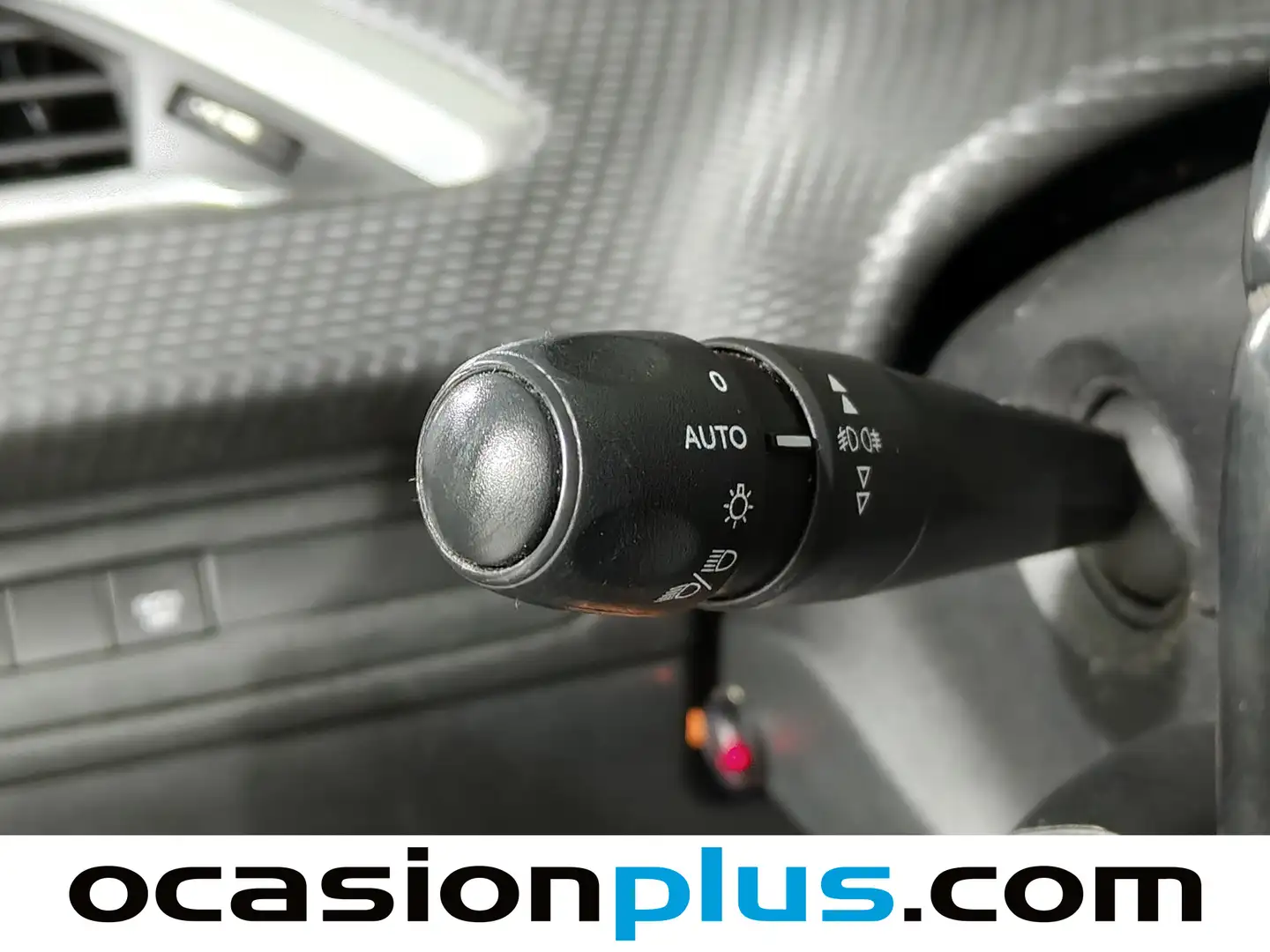 Foto Peugeot 2008 Peugeot 2008 PureTech 130 S&S GT Line (130 CV)