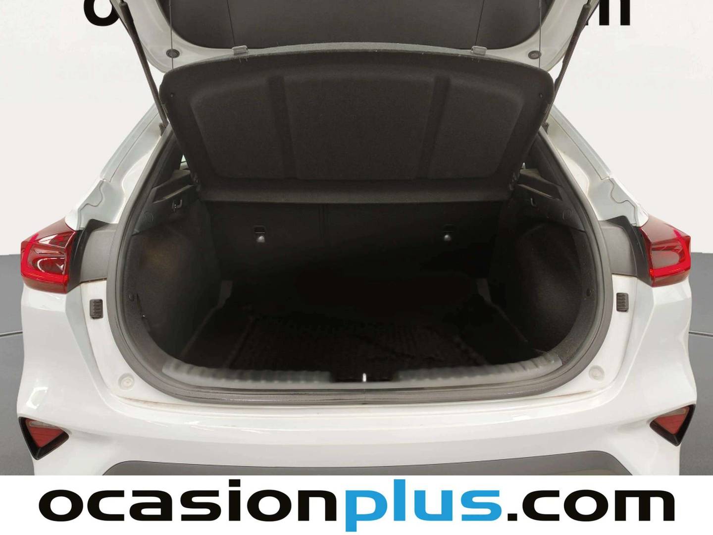 Fotos maletero KIA XCeed KIA XCeed 1.6 MHEV iMT Concept (136CV)