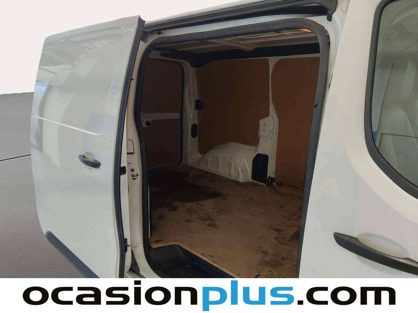 Foto asientos traseros Peugeot Expert Peugeot Expert Furgon BlueHDi 120 S&S Pro Standard (122 CV)