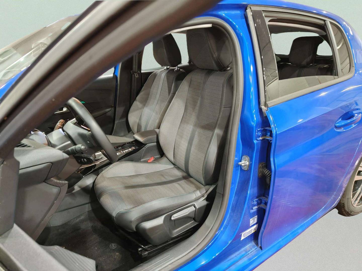 Foto Peugeot 208 Peugeot 208 PureTech 100 Allure  (100 CV)