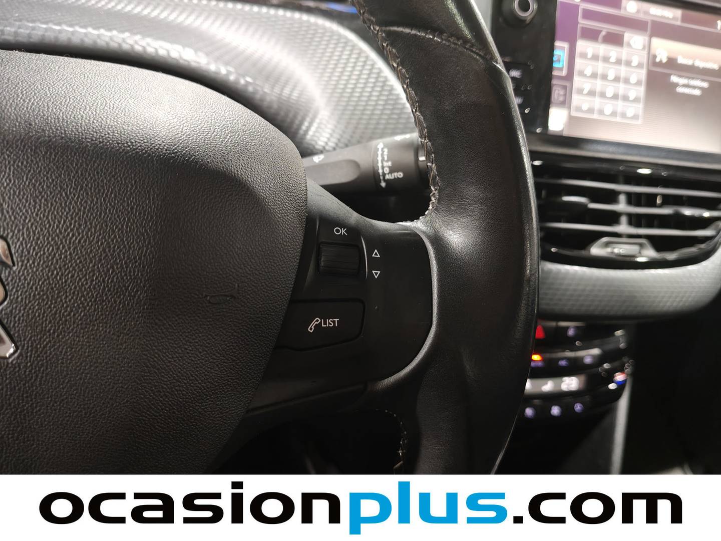 Foto Peugeot 2008 Peugeot 2008 BlueHDi 120 S&S Allure 88 kW (120 CV)