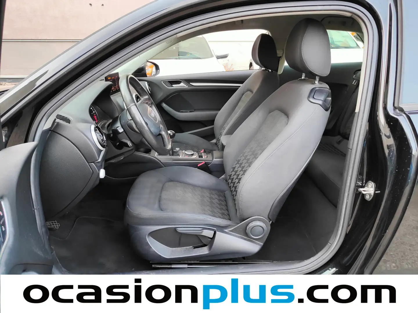 Foto Audi A3 Audi A3 Attraction Edición Especial 1.6 TDI (105 CV)