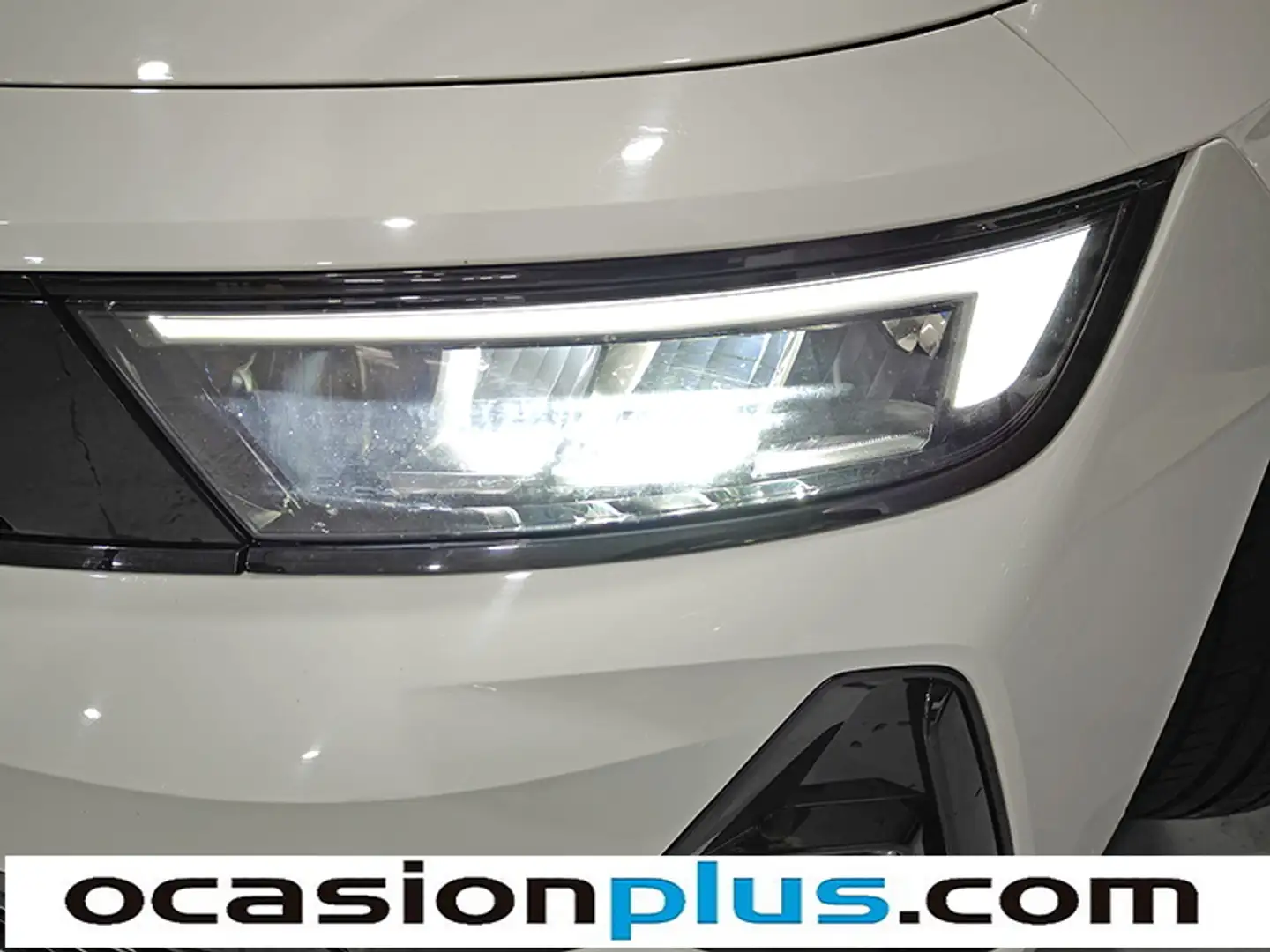 Foto Opel Astra Opel Astra 1.2 Turbo XHT GS (130 CV)