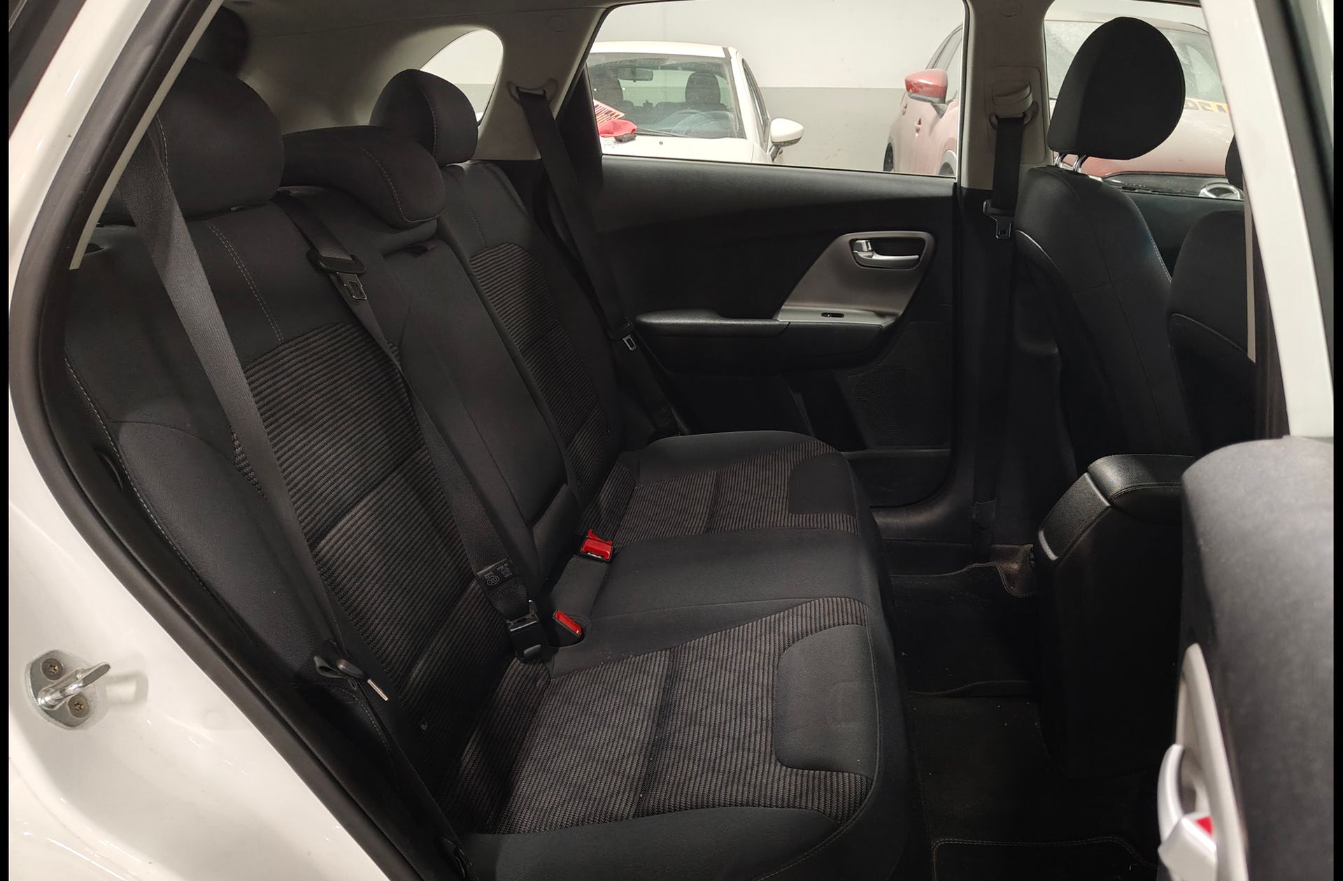 Kia Niro 1.6 GDi PHEV Híbrido Drive - foto 16