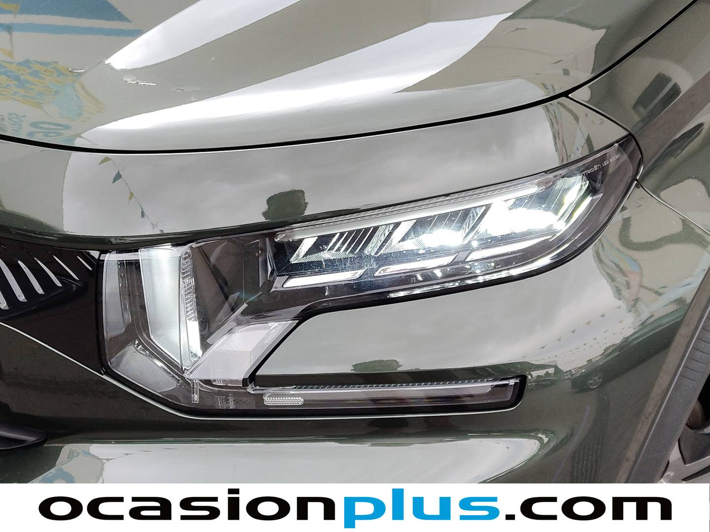 Extras del Citroën C3 Aircross Citroën C3 Aircross Hybrid 145 Plus e-DCS6 (145 CV)