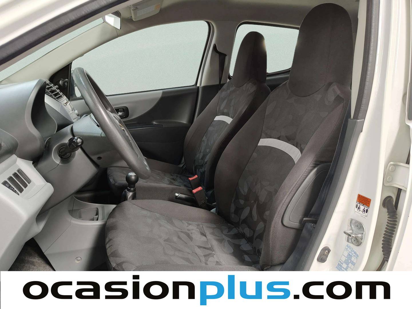 Foto asientos delanteros Suzuki Alto Suzuki Alto 1.0 GL (68 CV)
