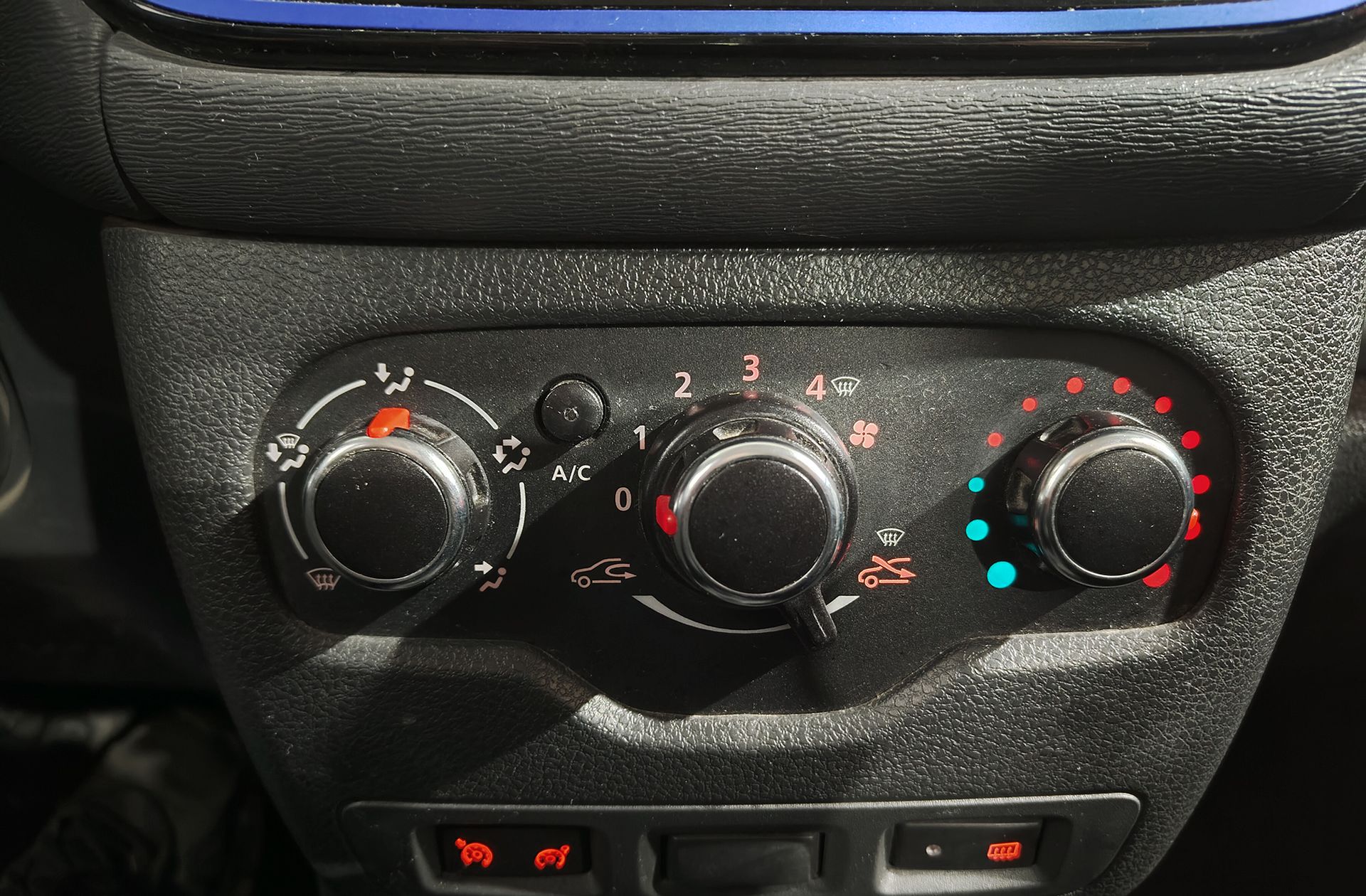 Dacia Lodgy Comfort Blue dCi - foto 31