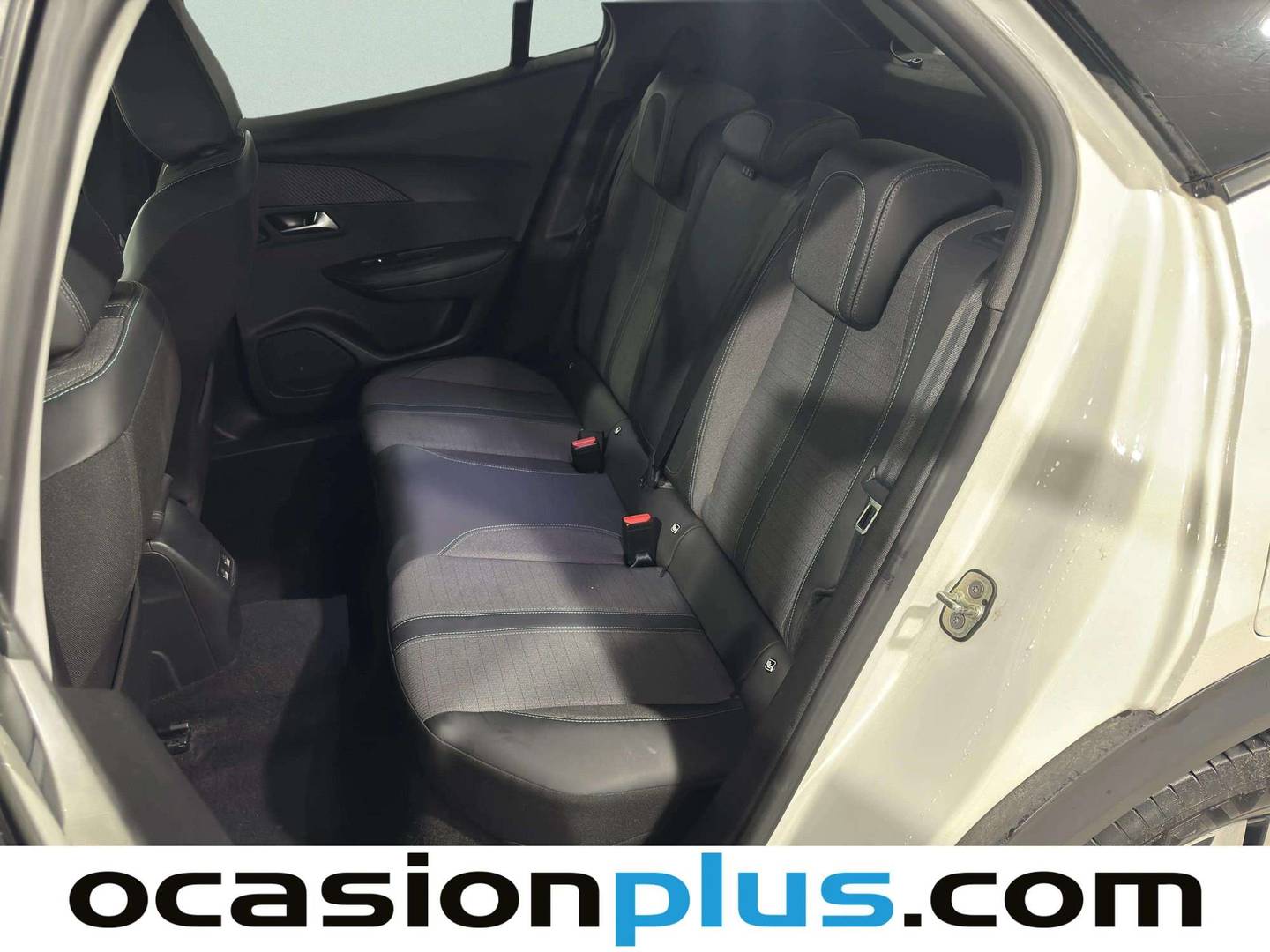 Foto Peugeot 2008 Peugeot 2008 PureTech 100 S&S Allure (100 CV)