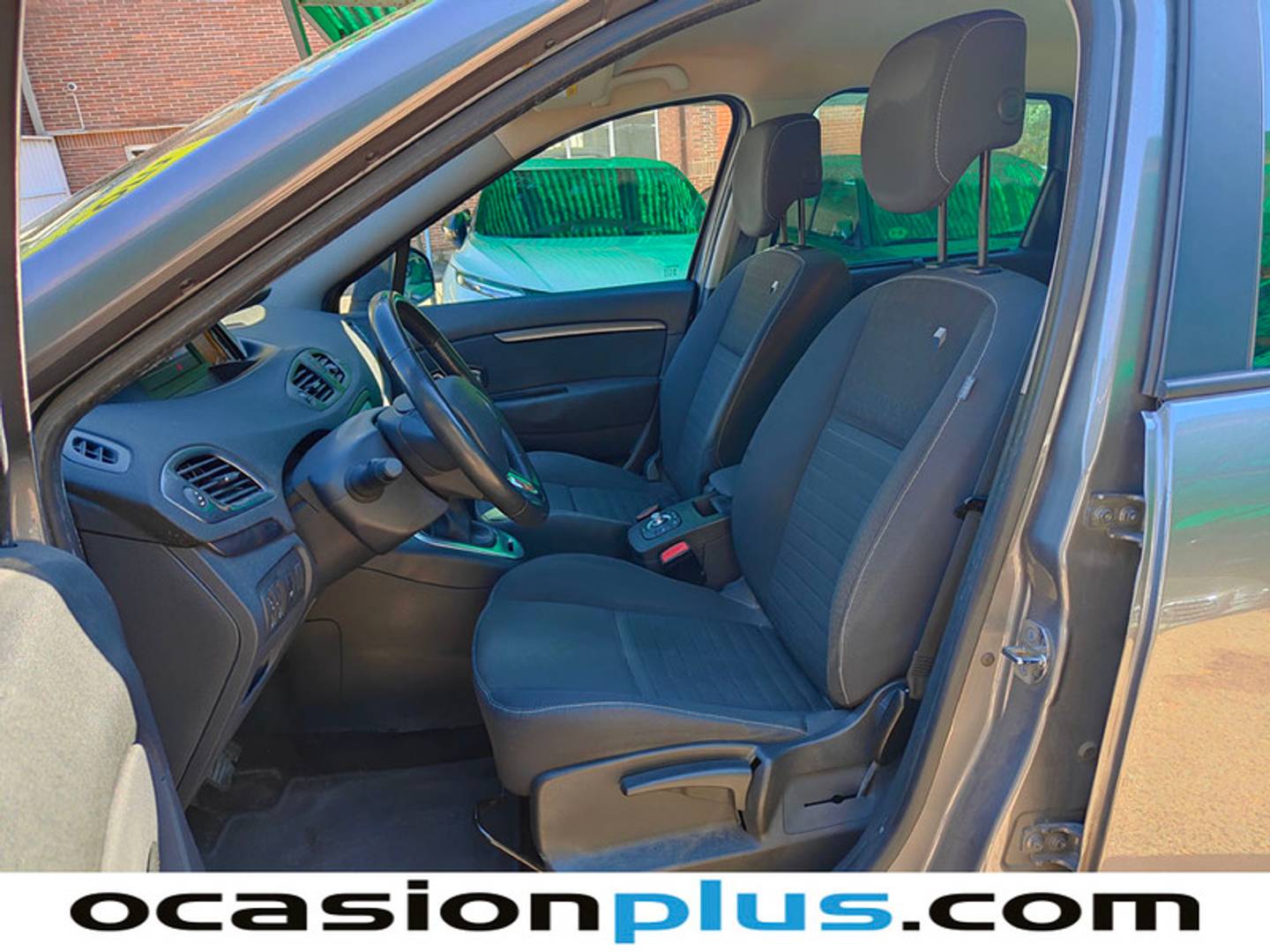 Foto asientos delanteros Renault Scénic Renault Scenic Limited dCi (110 CV) EDC