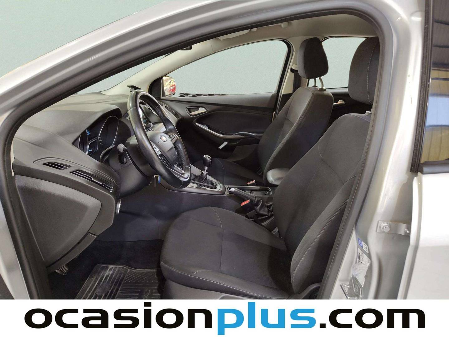 Foto asientos delanteros Ford Focus Ford Focus 1.0 Ecoboost Business (125 CV)
