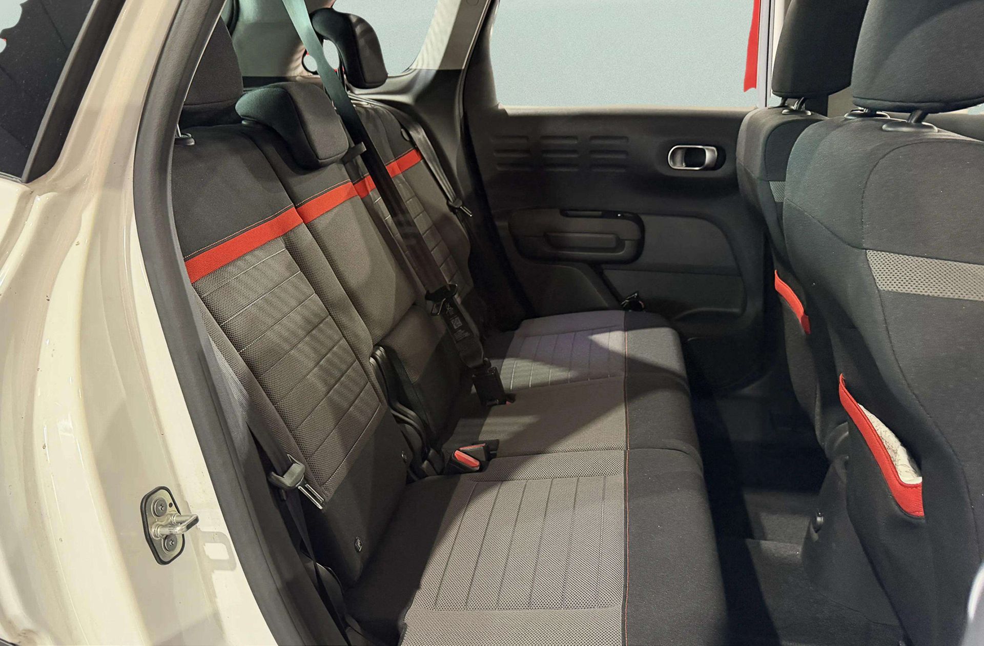 Citroën C3 Aircross PureTech 110 Shine EAT6 - foto 16