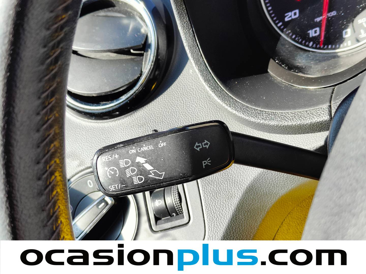 Extras y acabados del Seat Ibiza SEAT Ibiza 1.2 TSI Style (90 CV)