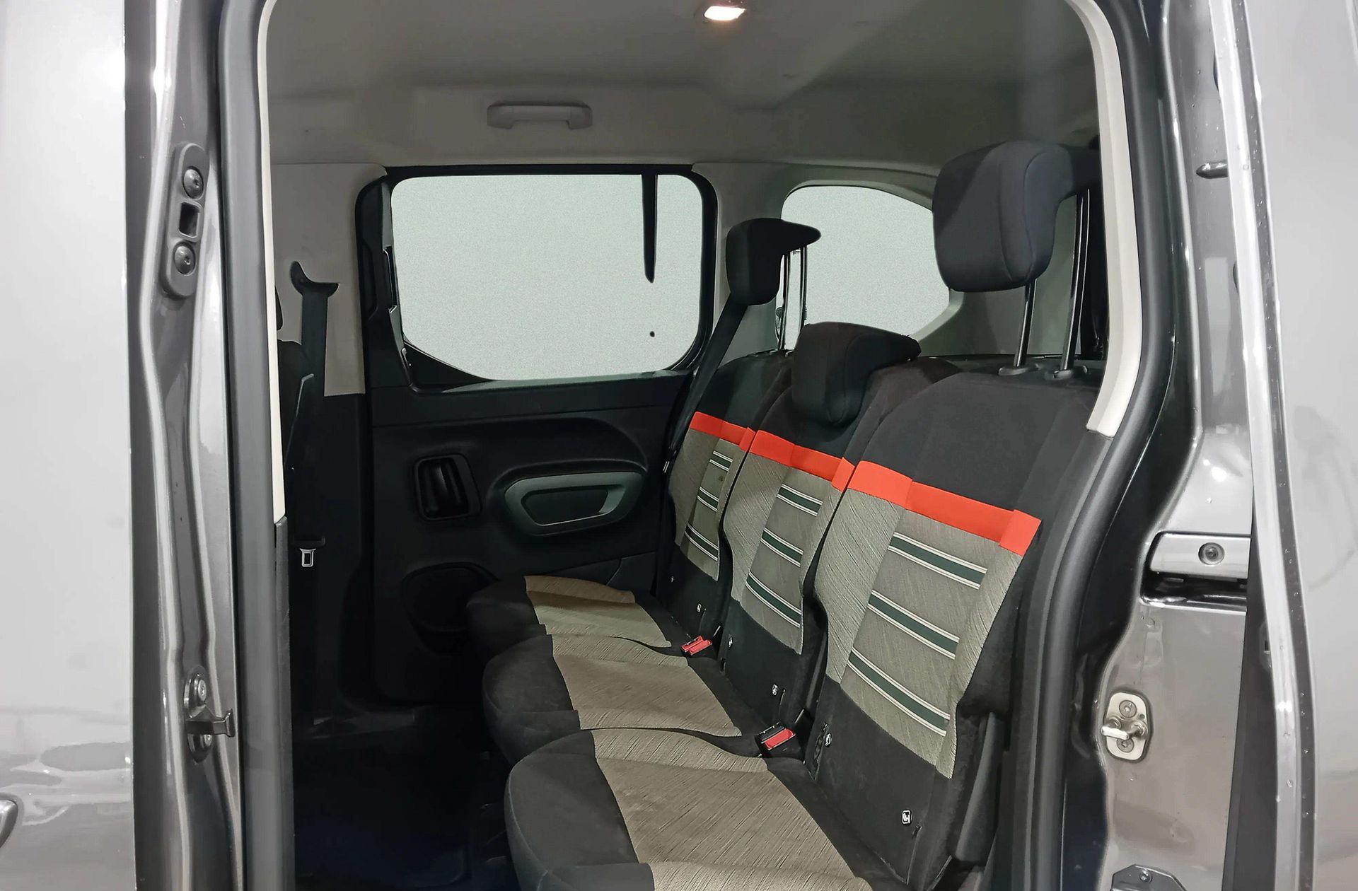 Citroën Berlingo BlueHDi 130 Talla M Shine - foto 12