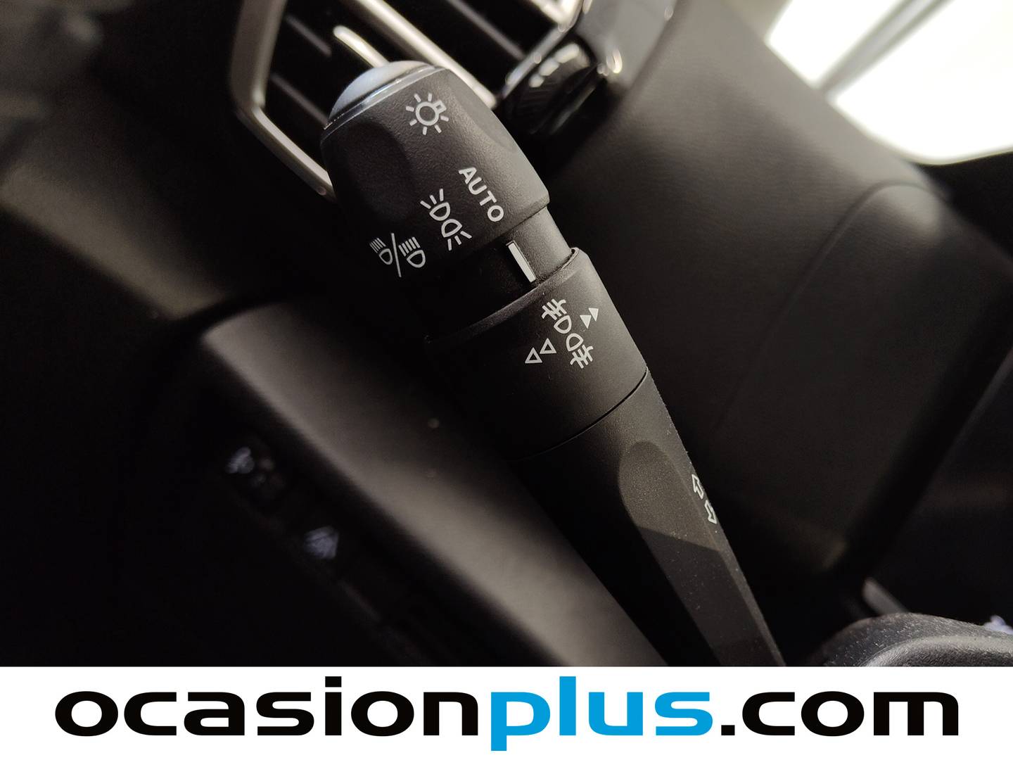 Citroën C4 Citroën C4 PureTech 130 S&S 6v Plus (131 CV) seminuevo