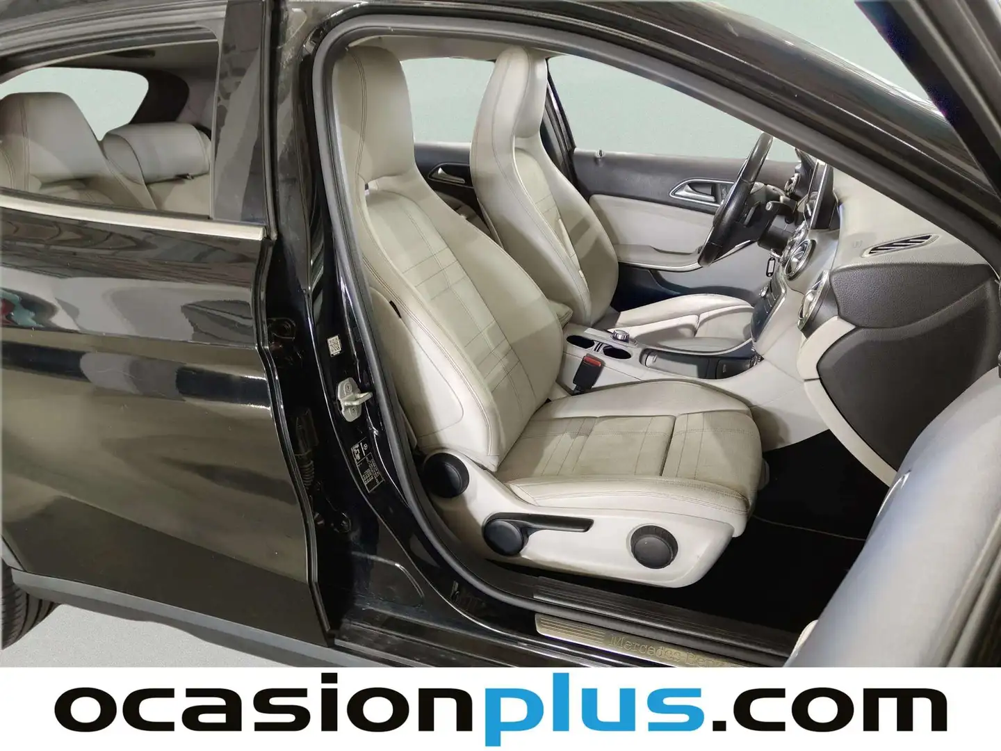 Foto Mercedes GLA Mercedes-Benz GLA GLA 200 d Urban (136 CV)