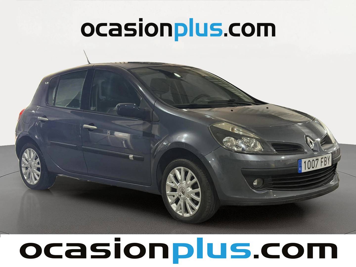 Foto delantera Renault Clio Renault Clio 1.6 16v iMusic Confort Dynamique (110 CV) izquierda