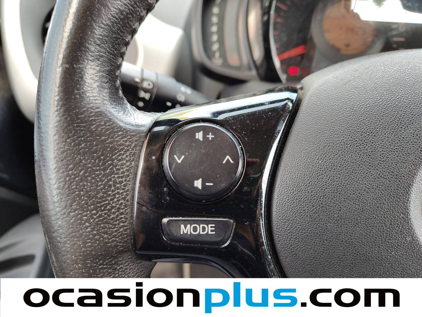 Toyota Aygo Toyota Aygo 70 x-play business (69 CV) seminuevo