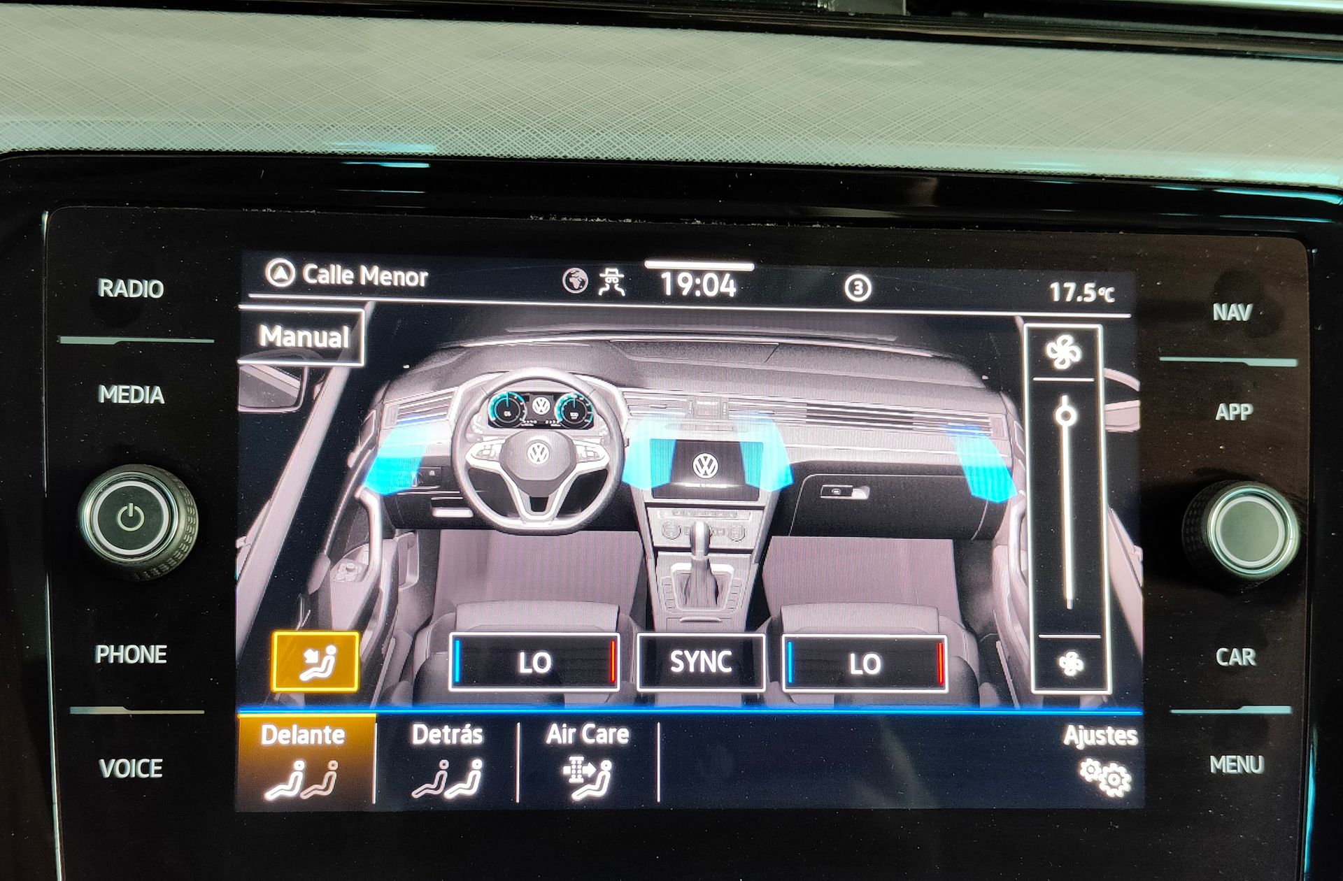 Volkswagen Passat Variant Executive 1.5 TSI DSG - foto 40