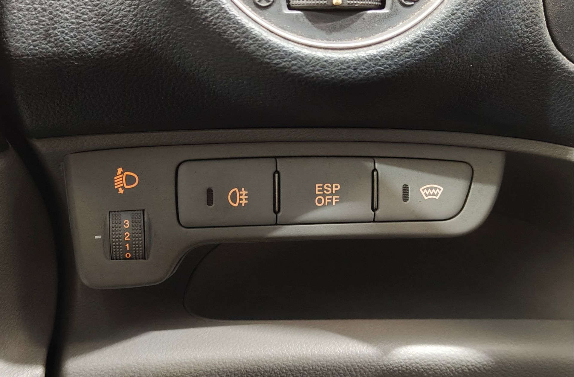 Kia Carens 2.0 CRDi Emotion - foto 28