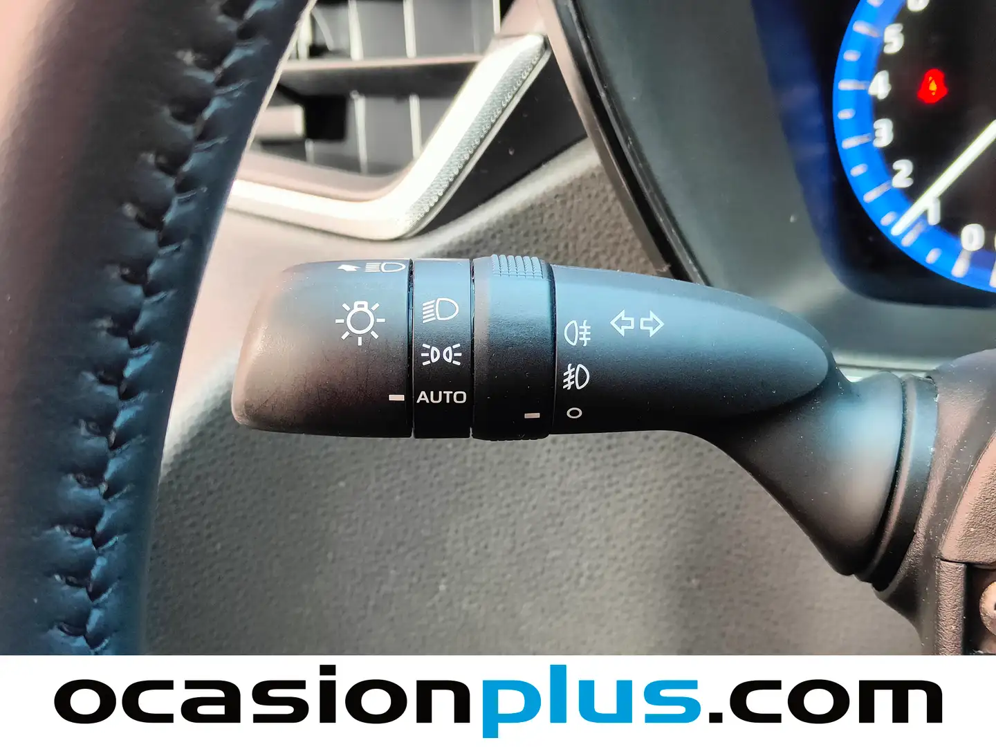 Foto Toyota Corolla Toyota Corolla 180H Style E-CVT (180 CV)