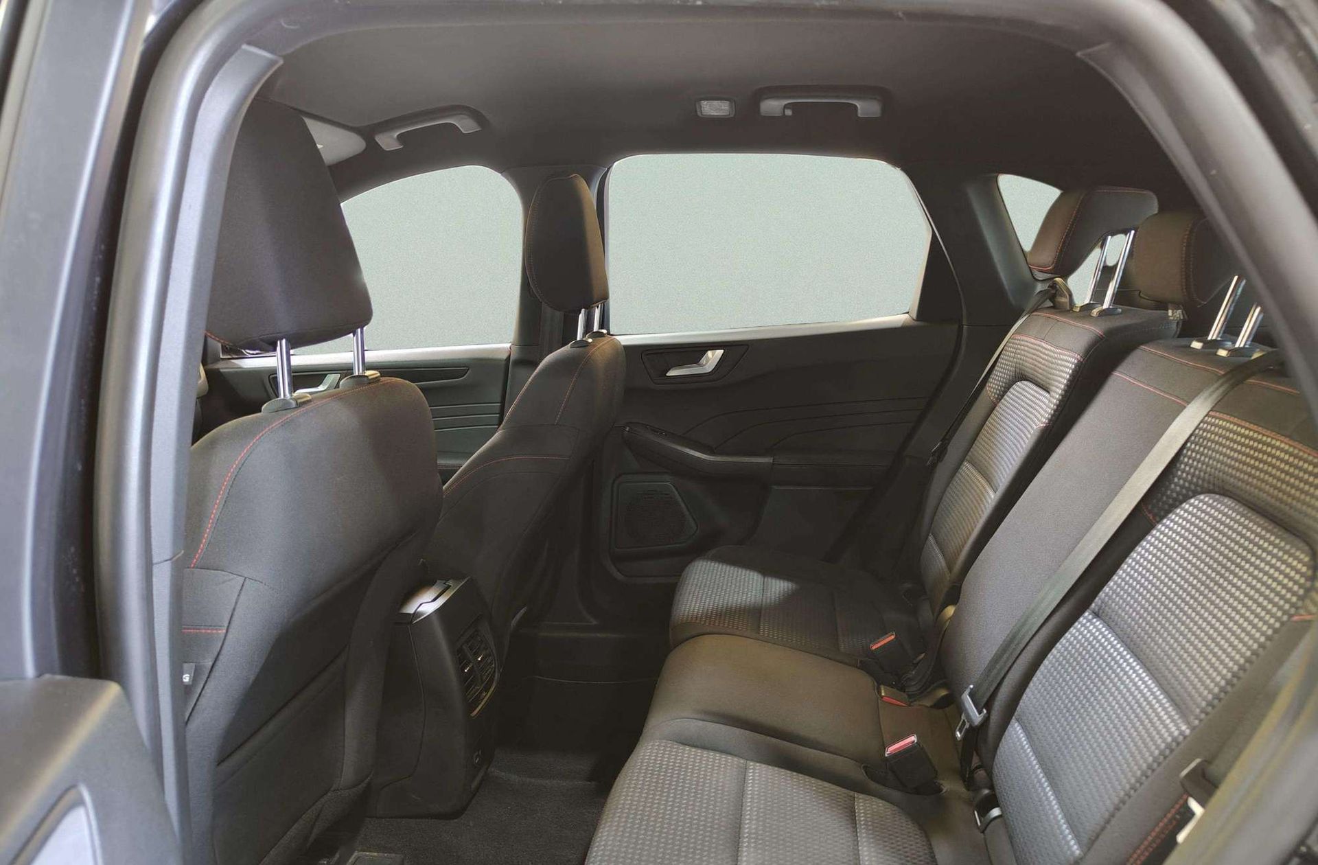 Ford Kuga 1.5 EcoBlue ST-Line - foto 12