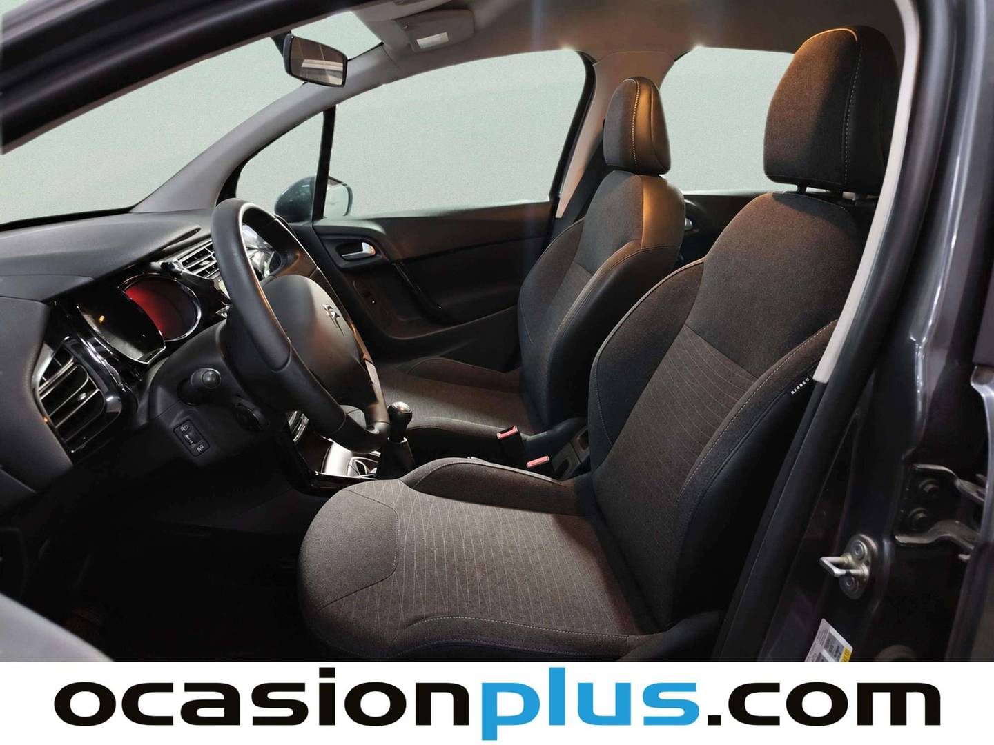 Foto asientos delanteros Citroën C3 Citroën C3 PureTech 82 Collection (82 CV)